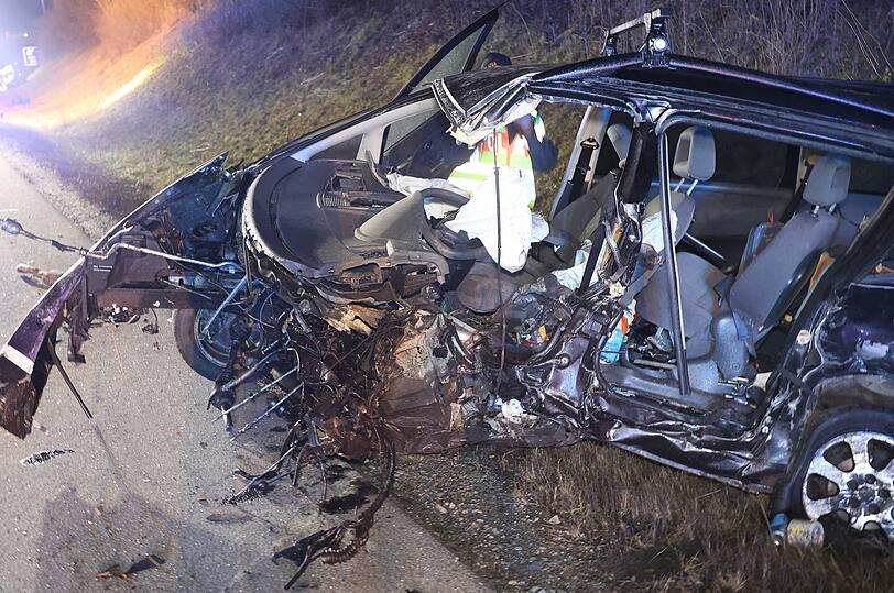 Weitere Bilder vom Unfallort auf der A94.