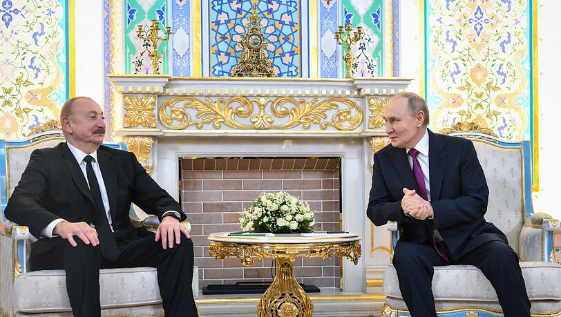 Der aserbaidschanische Präsident Ilham Aliyev hat Kremlchef Wladimir Putin öffentlich gedankt für die Aufklärung des Flugzeugabsturzes im Dezember vorigen Jahres.