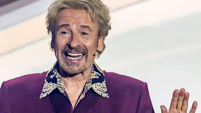 Mit dieser falschen AZ-Schlagzeile sollte Thomas Gottschalk bei "Verstehen Sie Spaß?" reingelegt werden. Mit dieser falschen AZ-Schlagzeile sollte Thomas Gottschalk bei "Verstehen Sie Spaß?" reingelegt werden.