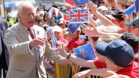 K&ouml;nig Charles III. stattete der Isle of Man einen Besuch ab.