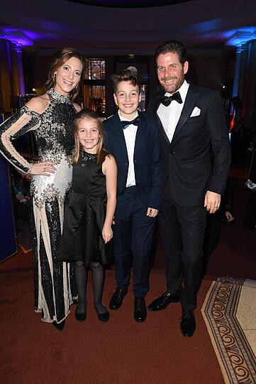 Philip und Evelyn Grefenius mit den gemeinsamen Kindern Luke und Olivia.