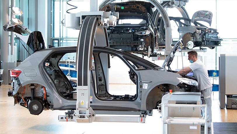Bekommt man noch alle Teile? Der Materialmangel in der Autobranche könnte zunehmen.