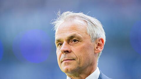 Schalkes Olaf Thon. Thon erinnert sich an gemeinsame Zeiten mit Franz Beckenbauer.