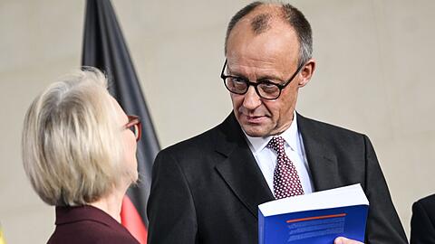 Kanzler Merz ist nicht zufrieden mit der Wirtschaftslage.