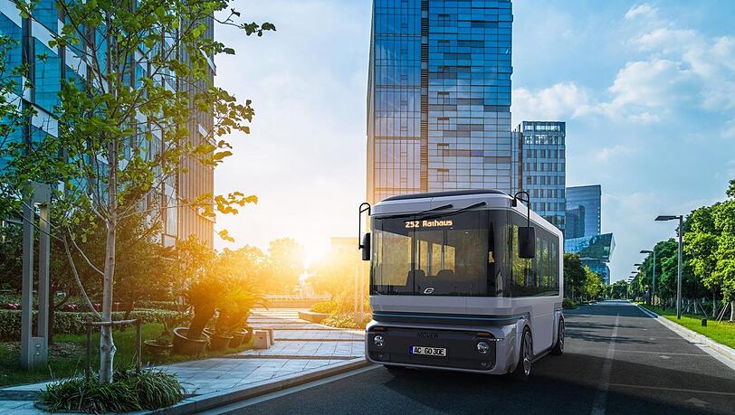 Zum Rathaus geht es sicher nicht. Wohin diese fahrerlosen Busse am Olympiapark stattdessen fahren, steht noch nicht fest. Zum Rathaus geht es sicher nicht. Wohin diese fahrerlosen Busse am Olympiapark stattdessen fahren, steht noch nicht fest.