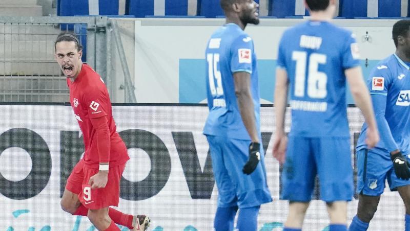 Yussuf Poulsen (l) brachte Leipzig bei 1899 Hoffenheim auf die Siegerstraße.