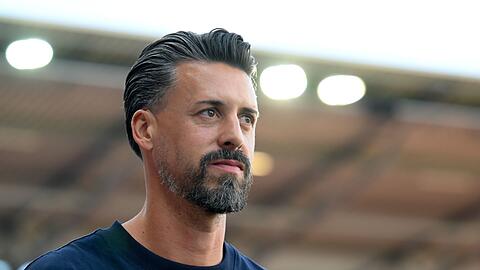 Ex-Nationalspieler Sandro Wagner gibt sein Trainerdebüt in der Bundesliga. (Archivbild)