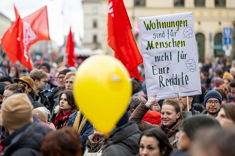 Wohnen sei ein Grundrecht und keine Ware, hie&szlig; es in den Reden.