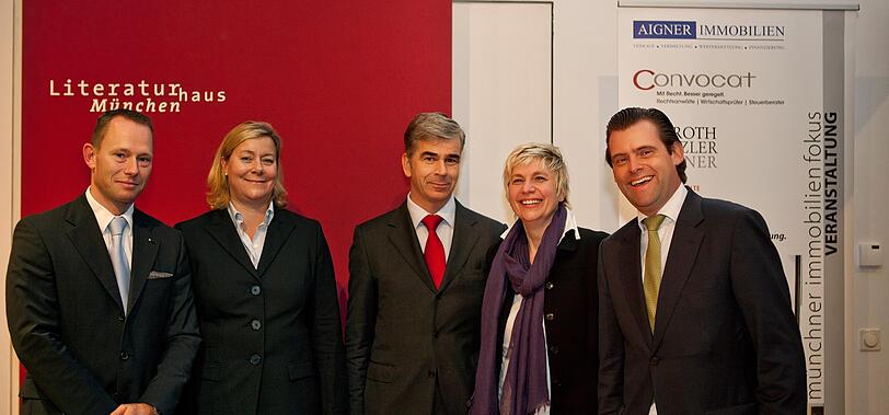 Freuten sich über das große Interesse am &bdquo;münchner immobilien fokus&ldquo;: Stefan Stamm, Regine Funke- Lachotzki, Lutz Paproth, Agnes Fischl und Thomas Aigner.