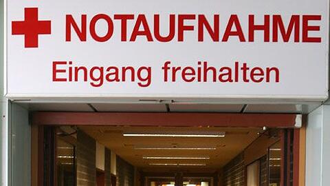 Der 17-Jährige erlitt einen doppelten Nasenbeinbruch und muss die nächsten zwei Wochen absolute Ruhe bewahren. (Symbolbild)