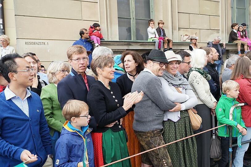 Weitere Bilder vom Trachtenumzug.