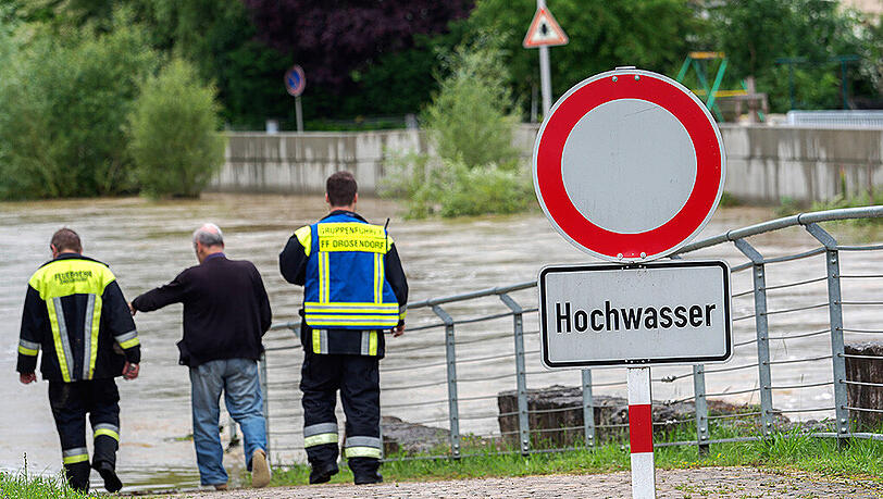 er Gaisbach in Drosendorf (Bayern) ist am 17.06.2016 durch die lang andauernden Regenfälle über die Ufer getreten. er Gaisbach in Drosendorf (Bayern) ist am 17.06.2016 durch die lang andauernden Regenfälle über die Ufer getreten.