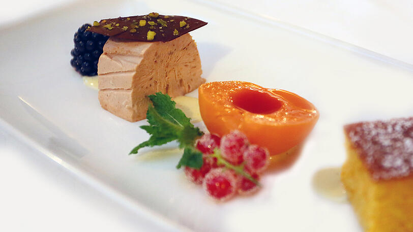 5. Gang: Pralinenparfait.