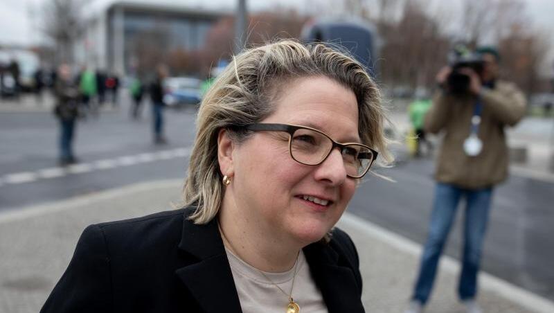 Svenja Schulze (SPD) ist Bundesministerin für Umwelt, Naturschutz und nukleare Sicherheit. Svenja Schulze (SPD) ist Bundesministerin für Umwelt, Naturschutz und nukleare Sicherheit.