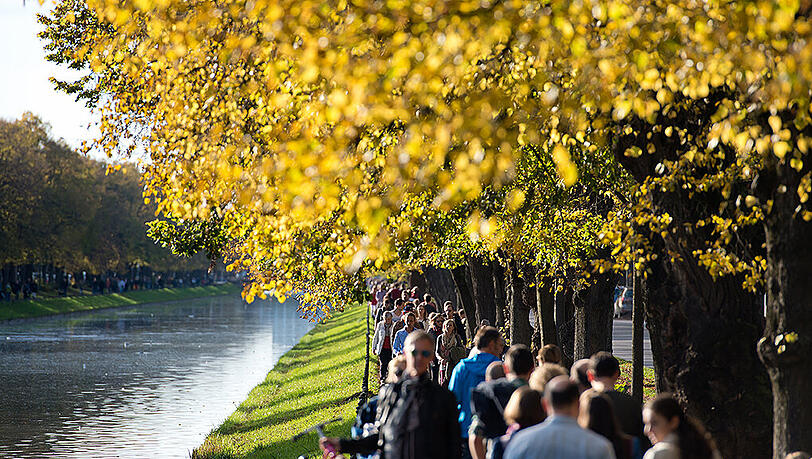 In München bleibt der Herbst weiter sonnig und mild, wie hier am Nymphenburger Kanal. In München bleibt der Herbst weiter sonnig und mild, wie hier am Nymphenburger Kanal.