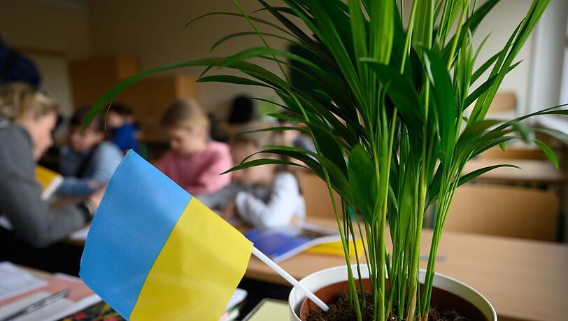 Bundesbildungsministerin Bettina Stark-Watzinger rechnet damit, dass die Zahl ukrainischer Schüler im neuen Schuljahr weiter ansteigt.