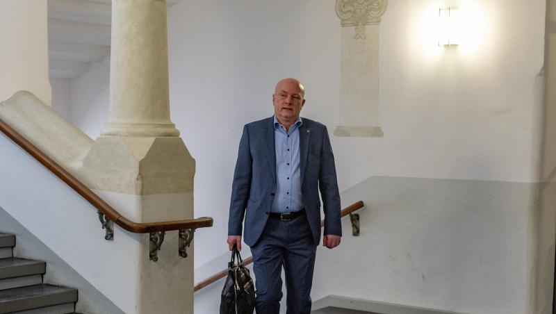 Joachim Wolbergs (SPD), suspendierter Regensburger Oberbürgermeister, im Landgericht Regensburg. Foto: Armin Weigel/Archivbild Joachim Wolbergs (SPD), suspendierter Regensburger Oberbürgermeister, im Landgericht Regensburg. Foto: Armin Weigel/Archivbild