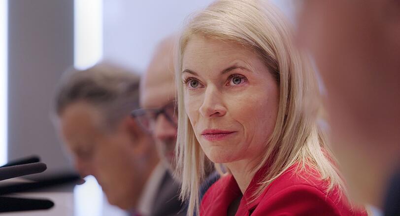 Bahnchefin Evelyn Palla tr&auml;umt vom "Moemtn, an dem alle Menschen in Stuttgart" auf das fertige Bauwerk "sehr stolz sein" werden.