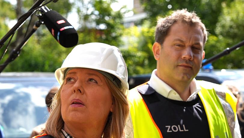 Sozialministerin Bärbel Bas hat ein erstes Rentenpaket durchs Kabinett gebracht.