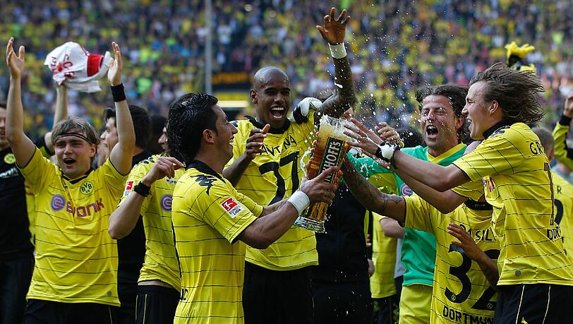 Dortmund und seine junge Truppe feiert: Der BVB ist Deutscher Meister! Dortmund und seine junge Truppe feiert: Der BVB ist Deutscher Meister!