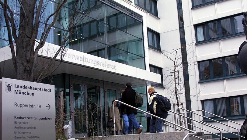 Das Münchner Kreisverwaltungsreferat an der Rupperstraße. Das Münchner Kreisverwaltungsreferat an der Rupperstraße.