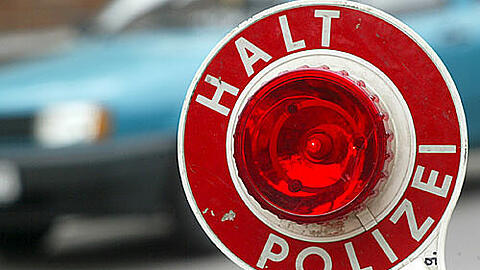 Die Polizeikelle ignoriert - junge Autolenkerin raste durch München