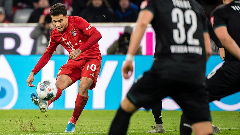 Philippe Coutinho trifft zum 6:1 gegen Werder Bremen.