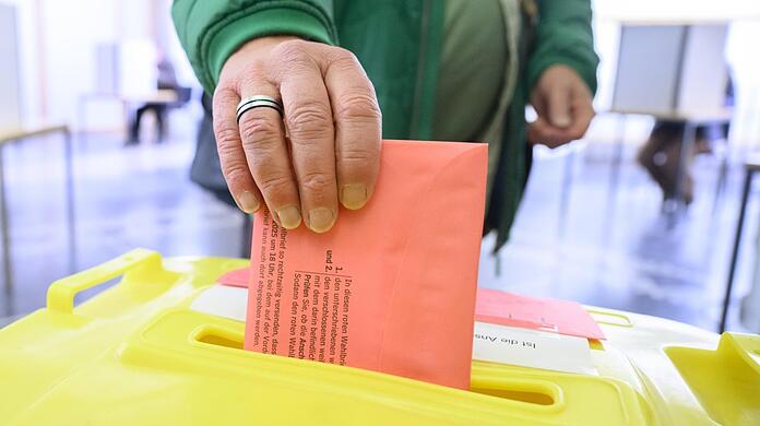 Münchner Wähler können beim KVR auch Briefwahl beantragen. Seit dem 4. Februar werden die Unterlagen verschickt.