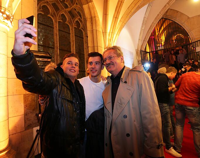 OB Christian Ude lud bereits zum achten Mal alle 18-jährigen Münchner zum Rathaus-Clubbing ein. Die Bilder!