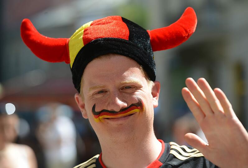 Für das letzte Vorrundenspiel der DFB-Elf erwarten die Verantwortlichen im EM-Spielort Lwiw 12.000 deutsche Fans. So ausgelassen feierten die deutschen Fans: Die Bilder!