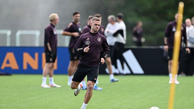 Fehlte wegen einer leichten Erkältung beim Training der DFB-Auswahl: Joshua Kimmich.