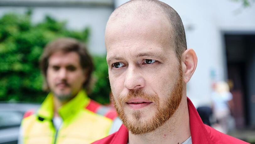 "Unter uns": Tobias (v.) will sich von David nicht helfen lassen.