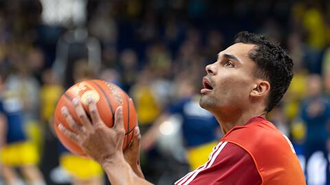 Oscar da Silva machte bei der Münchener Niederlage gegen den FC Barcelona ein gutes Spiel.