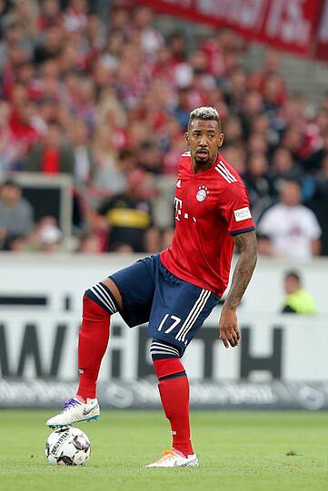 Jérôme Boateng - Note 2: Der 1. September &ndash; und Boateng ist tatsächlich immer noch Bayer.  
Gleich mit vollem Körpereinsatz im Spiel, Power-Tackling gegen Insúa.  
Kluger Pass, der in der Entstehung das 1:0 einleitete. Machte seinen Job in der Defensive souverän und ohne Tadel, versuchte immer wieder mit weiten Bällen die Angreifer zu füttern.
