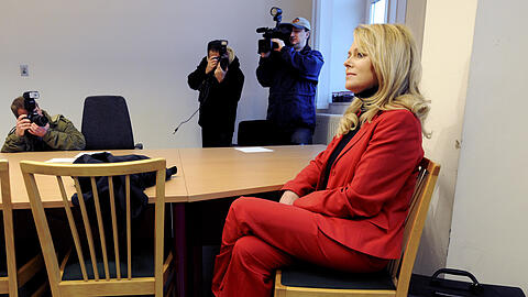 Die ehemalige "Tagesschau"-Sprecherin Eva Herman im Sitzungssaal des Landesarbeitsgerichts in Hamburg (Archivbild aus 2009).
