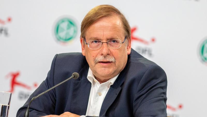 Der Präsident des Bayerischen Fußball-Verbandes (BFV), Rainer Koch, spricht. Foto: Andreas Gora/dpa/Archivbild Der Präsident des Bayerischen Fußball-Verbandes (BFV), Rainer Koch, spricht. Foto: Andreas Gora/dpa/Archivbild