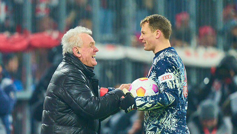 Torwart-Legenden unter sich: Sepp Maier und Manuel Neuer.