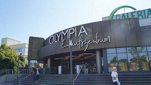 Im Olympia-Einkaufszentrum kam es am Samstagnachmittag zu einem größeren Polizeieinsatz. (Archivbild)