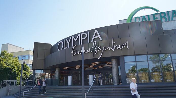 Das Olympia-Einkaufszentrum hat sich vom Anschlag, der hier 2016 passiert ist, nie ganz erholt.