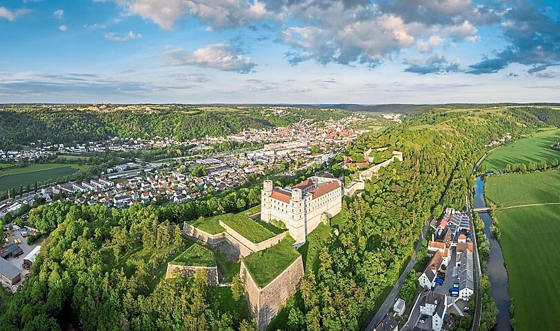 Die Willibaldsburg ist das Wahrzeichen von Eichstätt.