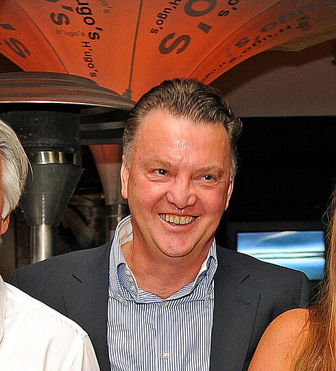 Er war kein Leisetreter beim FC Bayern: Al "Feierbiest" tanzte er mit OB Christian Ude auf dem Rathausbalkon und machte auch in der Lederhose eine anshehnliche Figur. Jetzt wird Louis van Gaal 60. Hier gibt's nochmal seine besten Bilder beim FC Bayern.