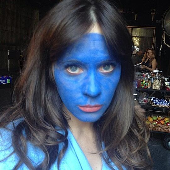 Blau? Zooey Deschanel am Set von ihrer Serie "New Girl"