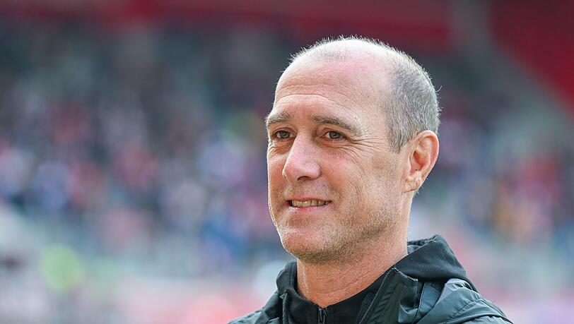 Joe Enochs ist mit seinen Regensburgern am Freitag in Paderborn zu Gast.