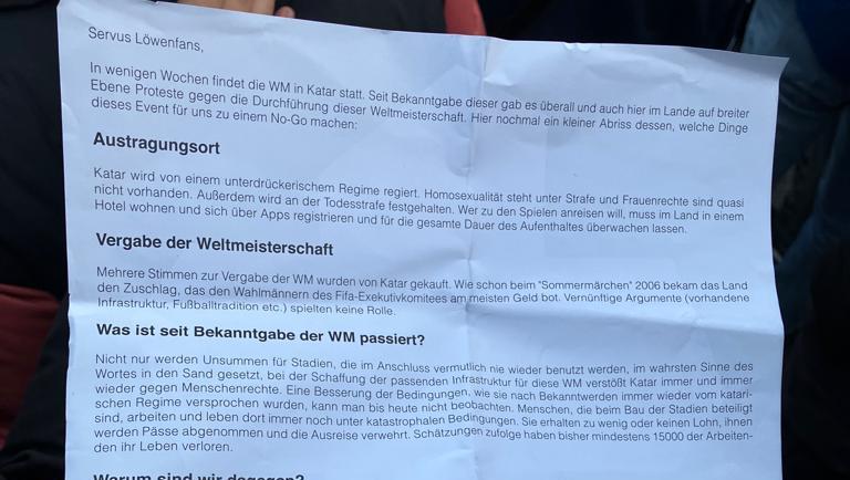 Auf einem Flyer erklärten die Initiatoren den Grund für den Protest. Auf einem Flyer erklärten die Initiatoren den Grund für den Protest.