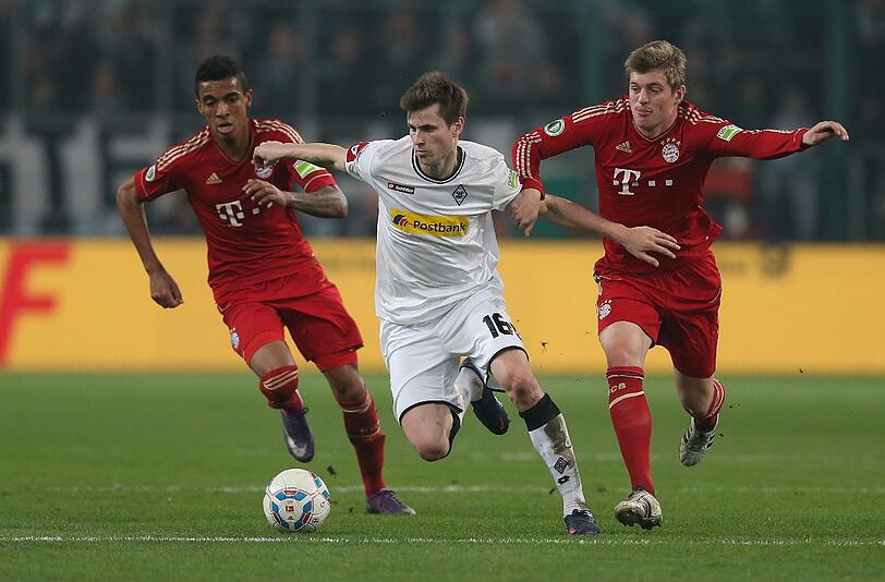 In der packenden und hart umkämpften Partie waren nach 120 Minuten noch keine Tore gefallen. Und weil auch Havard Nordtveit im Elfmeterschiessen an Torwart Manuel Neuer scheiterte, alle Bayern-Profis aber trafen, ...