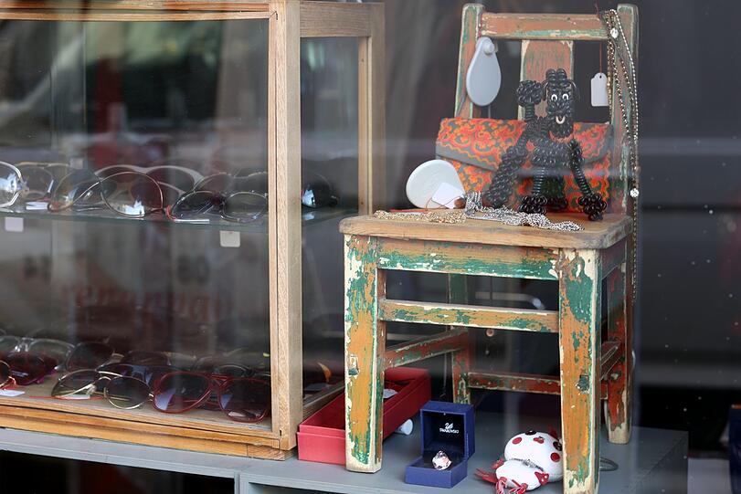 Vintage-Dekoration als Hingucker in einer Boutique.