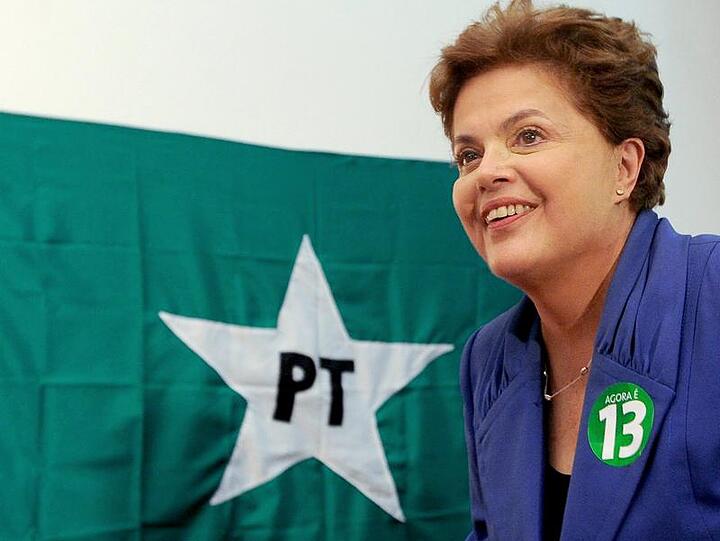 Dilma Rousseff geht als Favoritin in die Stichwahl