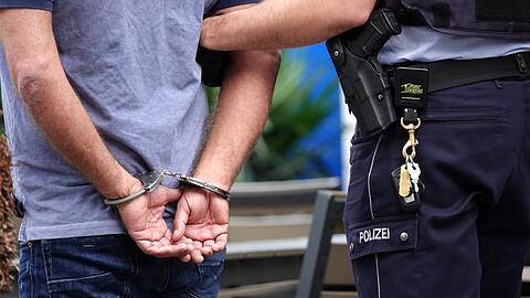 Bei seiner Festnahme leistete der Mann erheblichen Widerstand.
