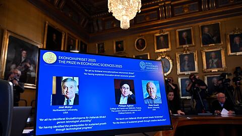 Verkündet werden die Wirtschaftsnobelpreisträger traditionell in der Königlich-Schwedischen Akademie der Wissenschaften.