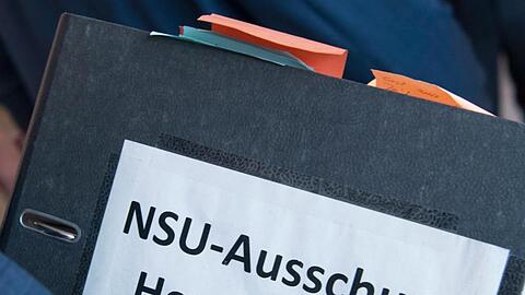 Eine Petition mit mehr als 67.000 Unterschriften fordert die Freigabe der hessischen NSU-Akten.
